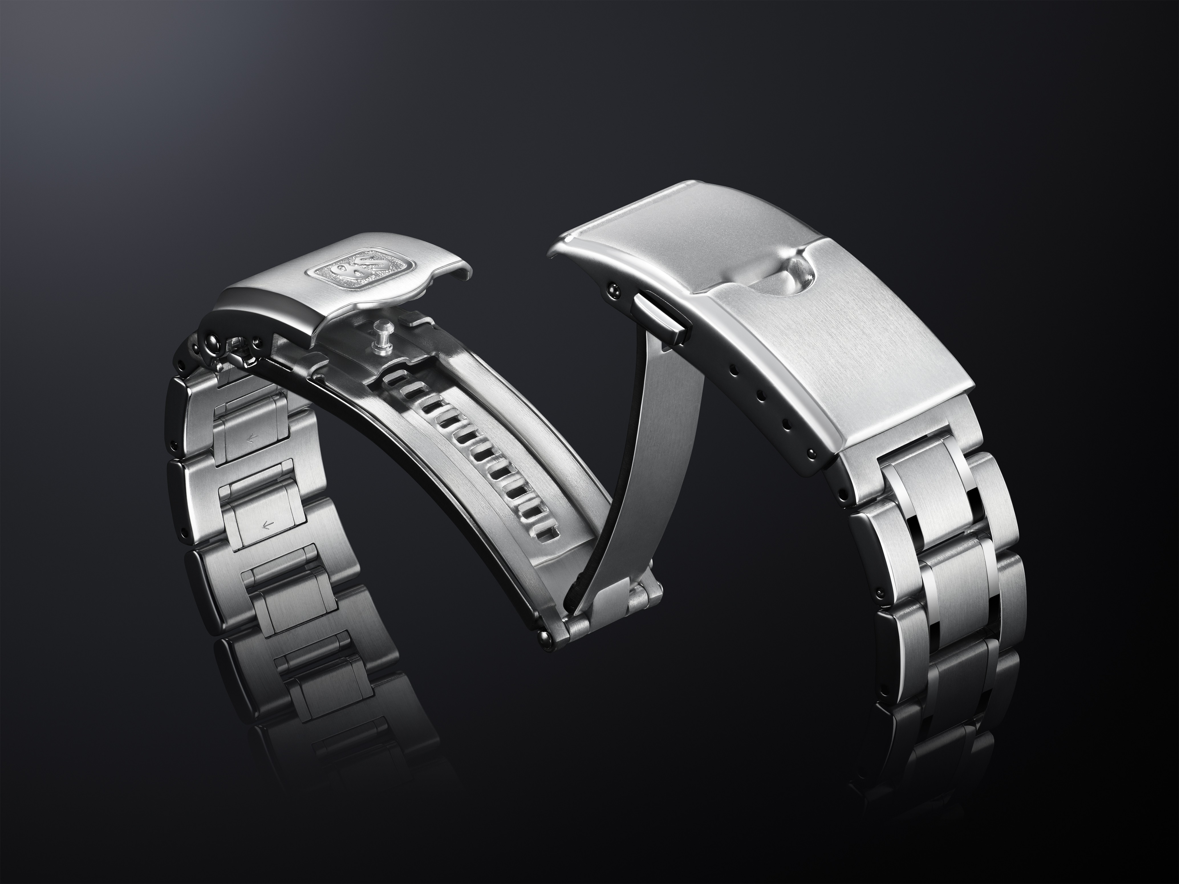 05_SBGA461_clasp.jpg