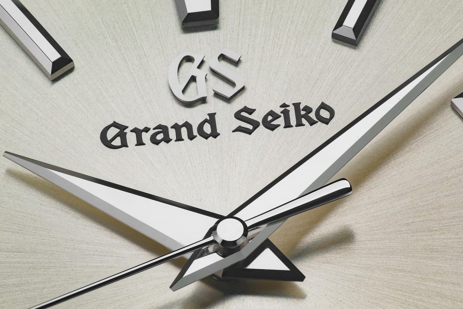 Grand-Seiko-SBGP009-dial-1536x1024.jpg