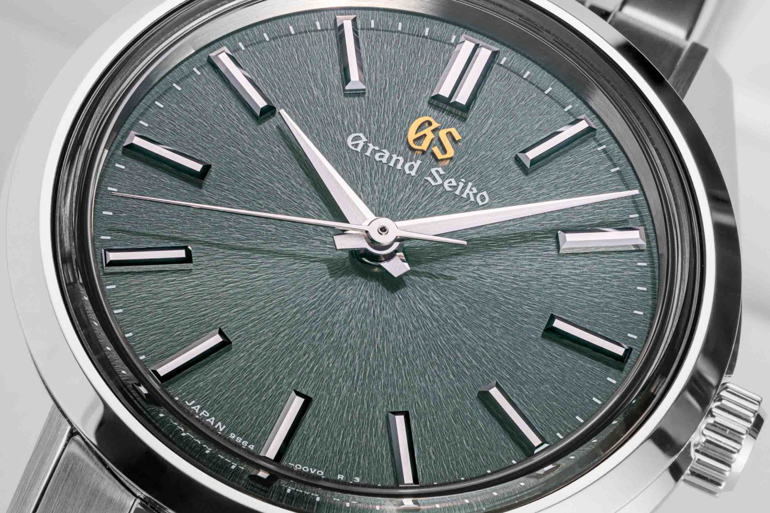 Grand_Seiko_SBGW311_US_Exclusive-Watch-18-1536x1024.jpg