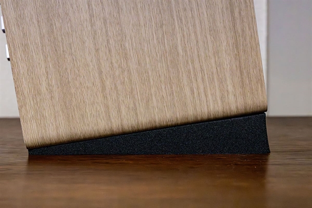 AIRPULSE A60: компактные настольные колонки с USB-C, Bluetooth и ценой около 88 000 иен