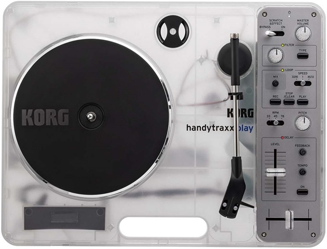 atmos и KORG выпустят прозрачный проигрыватель handytraxx play Clear White