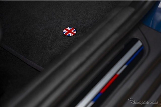 MINI Cooper Oxford Edition отметил 25-летие производства большим Union Jack