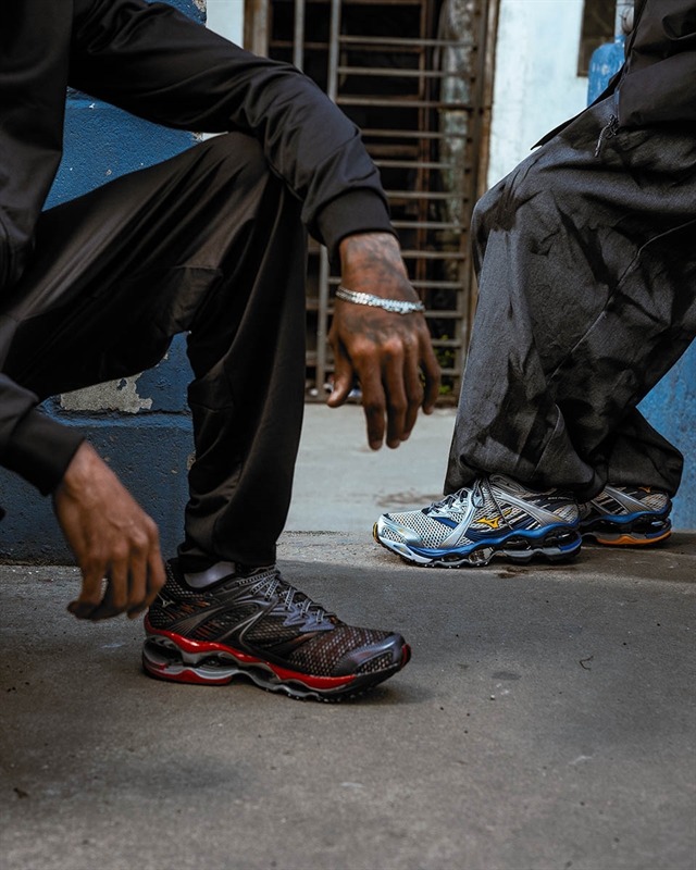 Mizuno возвращает WAVE PROPHECY 1 и пересобирает культовую подошву современными технологиями