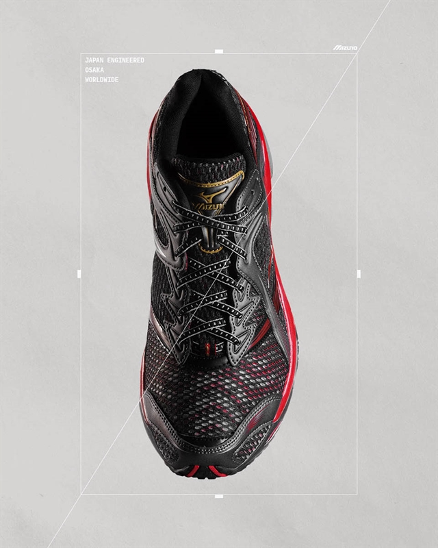 Mizuno возвращает WAVE PROPHECY 1 и пересобирает культовую подошву современными технологиями