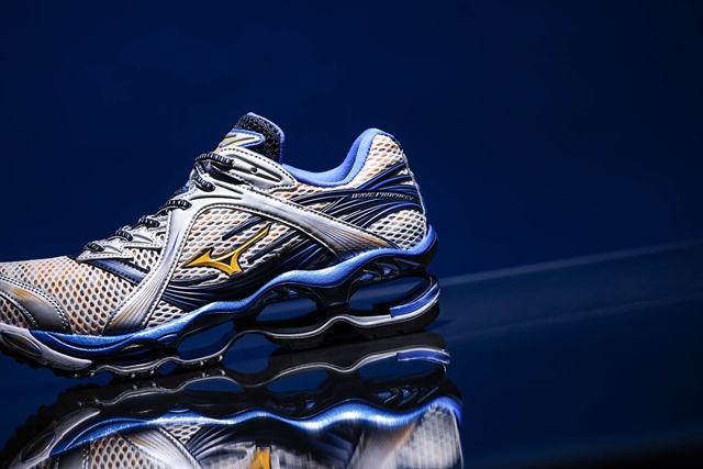 Mizuno возвращает WAVE PROPHECY 1 и пересобирает культовую подошву современными технологиями