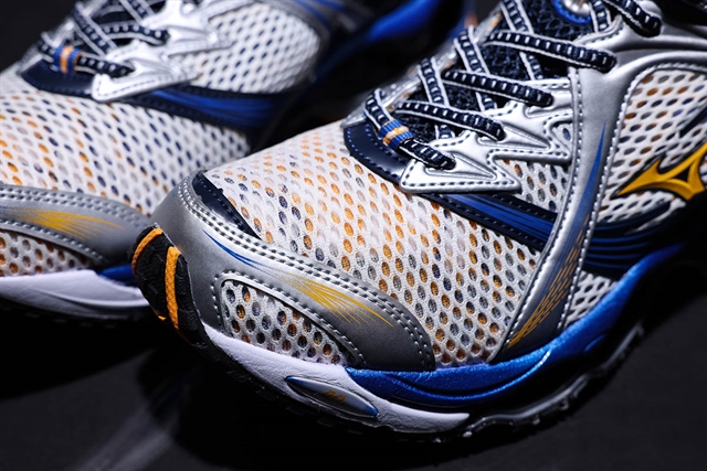 Mizuno возвращает WAVE PROPHECY 1 и пересобирает культовую подошву современными технологиями
