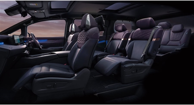 Nissan выпустила Elgrand нового поколения с e-POWER и e-4ORCE