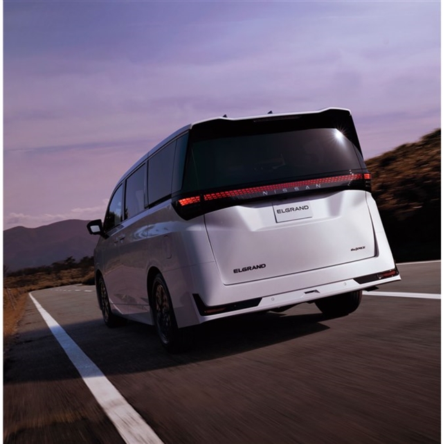 Nissan выпустила Elgrand нового поколения с e-POWER и e-4ORCE