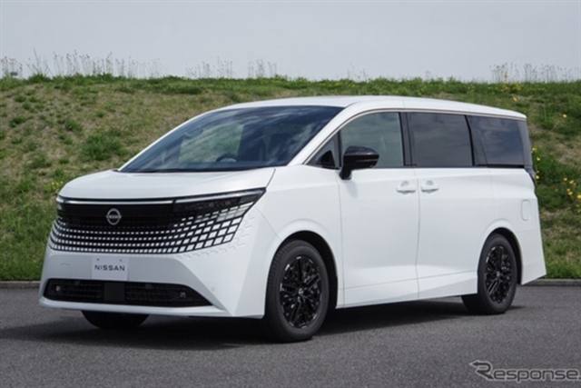 Новый Nissan Elgrand: дизайнер объяснил, как минивэну возвращали достоинство