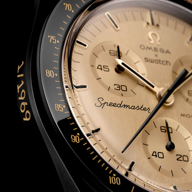 Omega и Swatch выпустили MoonSwatch 1969 с деталями из 18-каратного золота