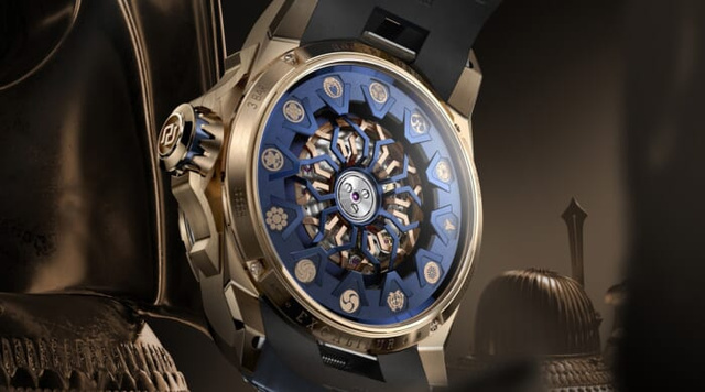 Roger Dubuis превратила 12 самурайских шлемов в Excalibur The Kabuto Legacy
