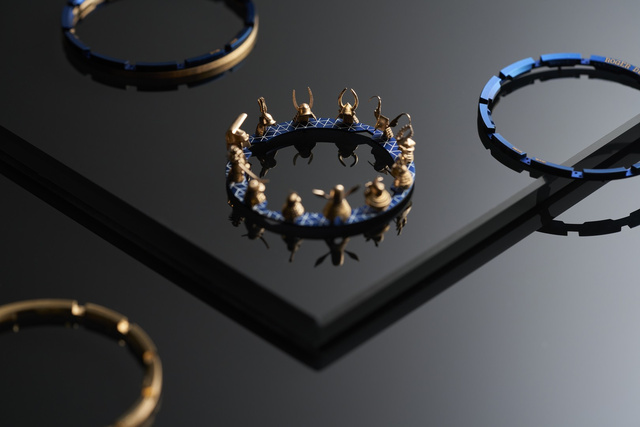 Roger Dubuis превратила 12 самурайских шлемов в Excalibur The Kabuto Legacy