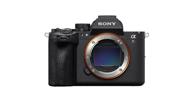 Sony представила α7R VI со stacked-сенсором Exmor RS на 66,8 Мп