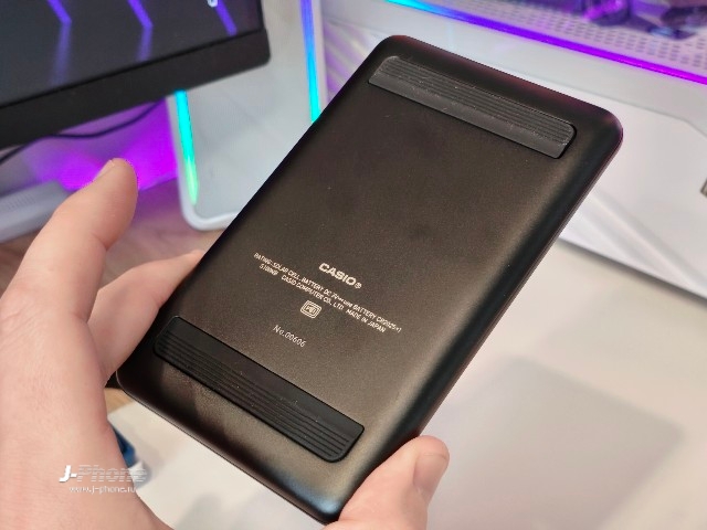 Casio S100NB, тонкий корпус