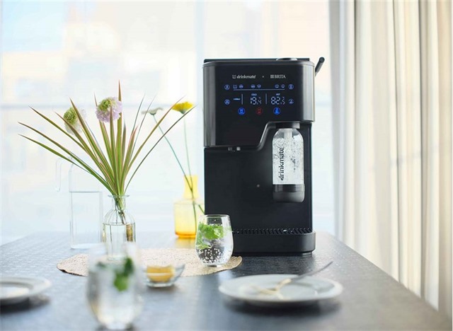 drinkmate x BRITA выпустили сервер drinkcube с фильтрацией, горячей водой и газированием