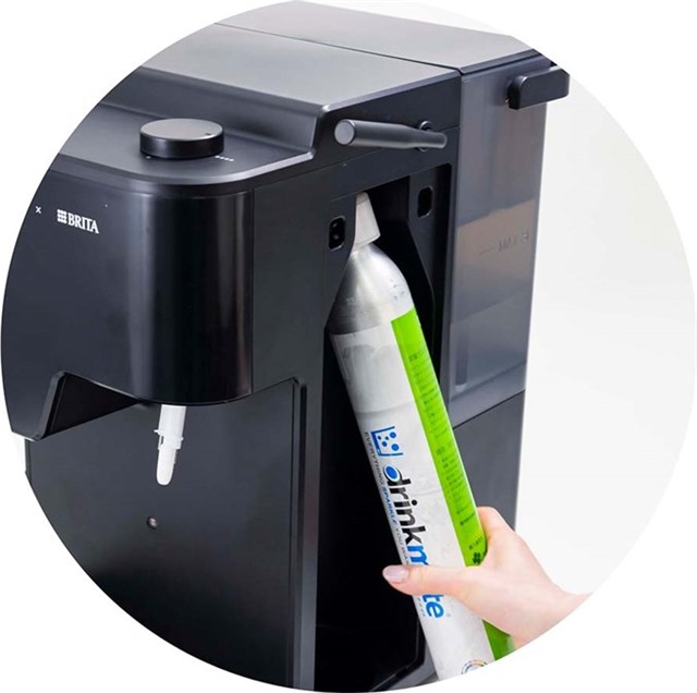 drinkmate x BRITA выпустили сервер drinkcube с фильтрацией, горячей водой и газированием