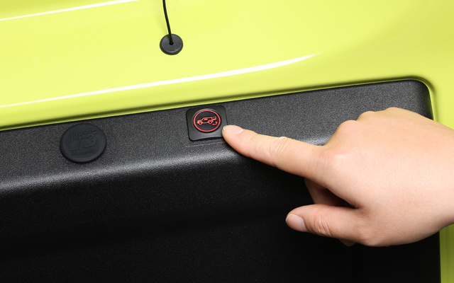 Alpine Style научила заднюю дверь Suzuki Jimny открываться сама