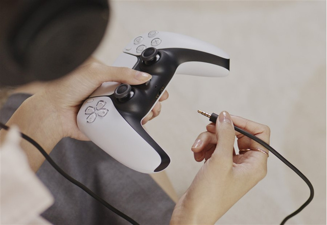 Audio-Technica выпустила ATH-M20xSTS с мониторным звуком и конденсаторным микрофоном