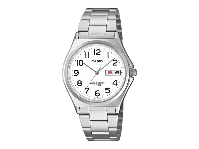 Casio обновила Collection четырьмя сериями — от часов с шагомером до классики с римскими цифрами