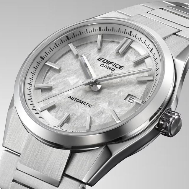 Casio предлагает три подхода к Edifice: солнечный хронограф и две механические серии