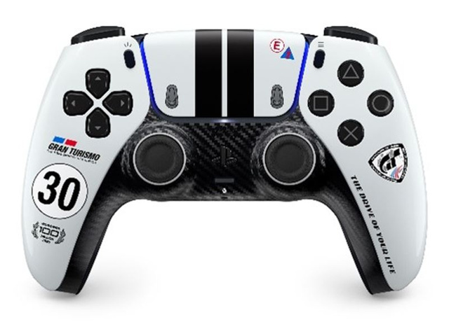 Sony выпустит DualSense Gran Turismo с гоночными полосами и отделкой под карбон