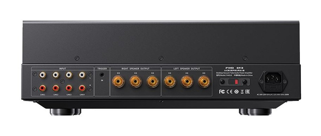 FIIO выпустила в Японии ламповый усилитель EA13 со стрелочными индикаторами