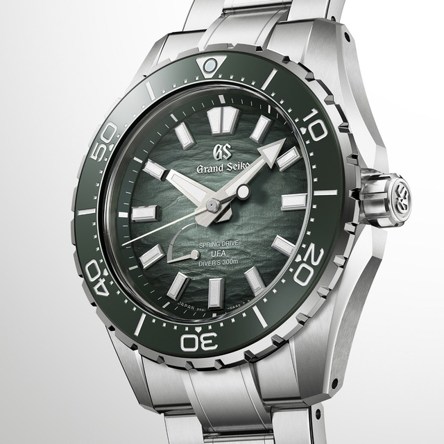 Grand Seiko представила компактные дайверские Ushio 300 Diver с точностью ±20 секунд в год