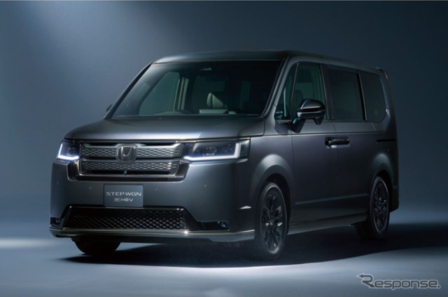 Honda выпустила Step WGN e:HEV Spada Black Edition с тёмной отделкой и новым оснащением