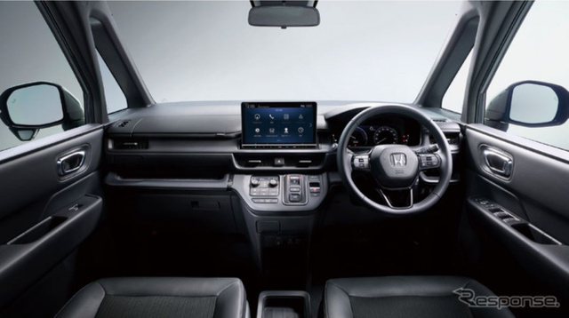 Honda выпустила Step WGN e:HEV Spada Black Edition с тёмной отделкой и новым оснащением