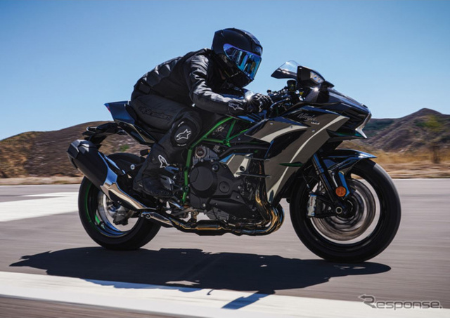 Kawasaki Ninja H2 Carbon вызвала в Японии восторг и разговоры о цене мечты