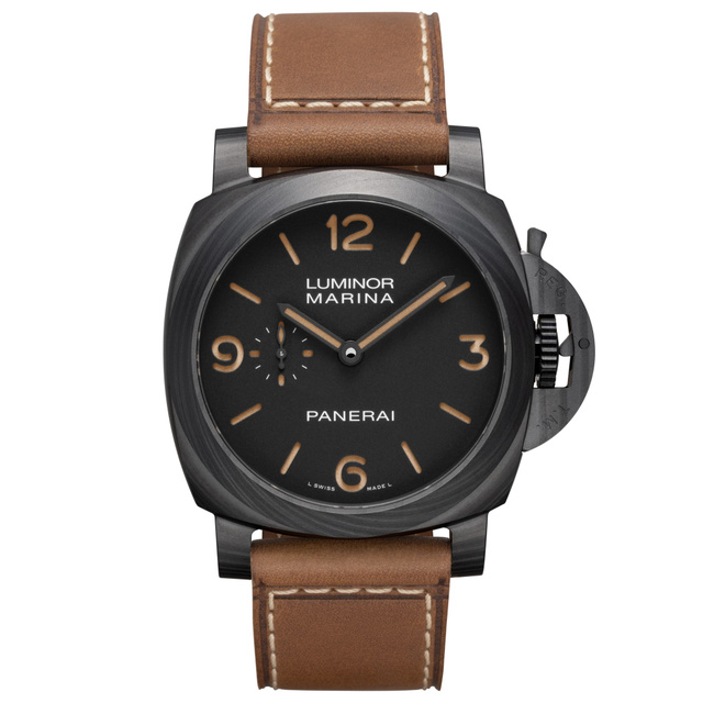 Panerai представила Luminor Marina PAM01707 в корпусе Carbotech