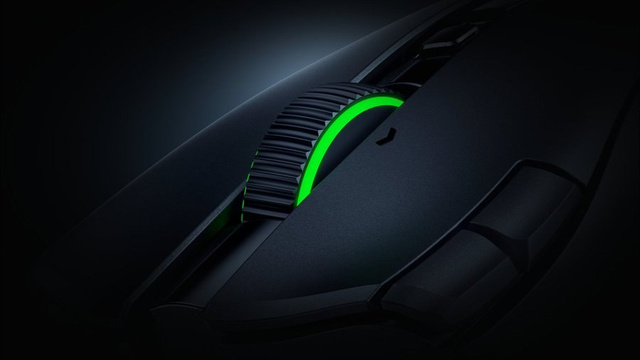 Razer представила игровую мышь Naga V3 Pro с тремя сменными боковыми панелями