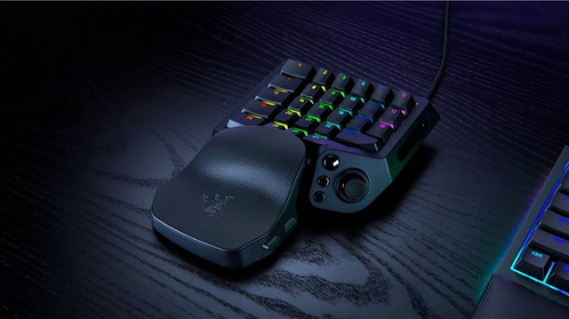 Razer представила Tartarus V2 Pro с аналоговыми клавишами и опросом 8000 Гц