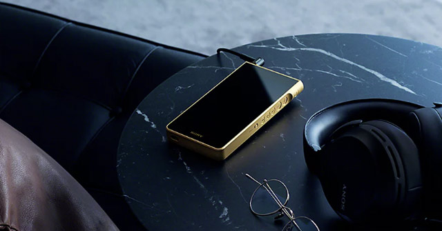 Компания Sony представила сразу три новых плеера Walkman - NW-WM1ZM3, NW-WM1AM3 и NW-ZX900
